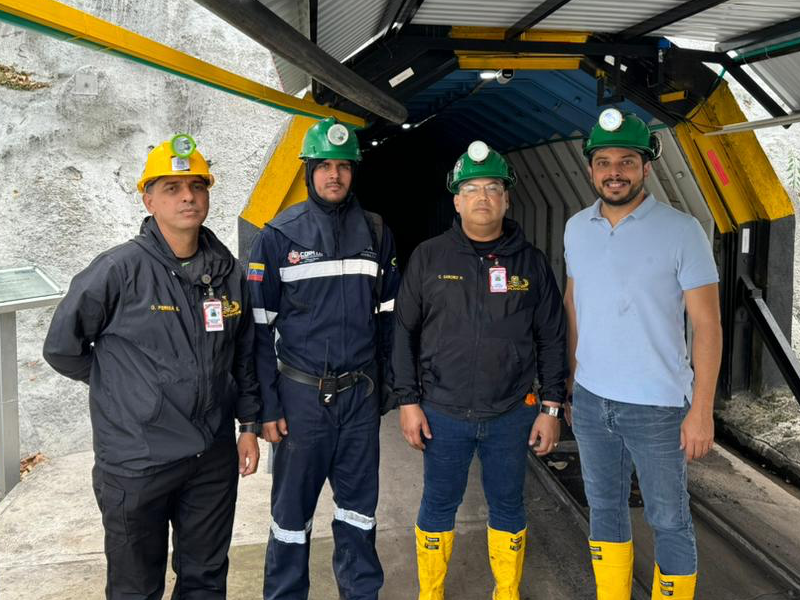Visita a unas minas de carbón en el estado Táchira